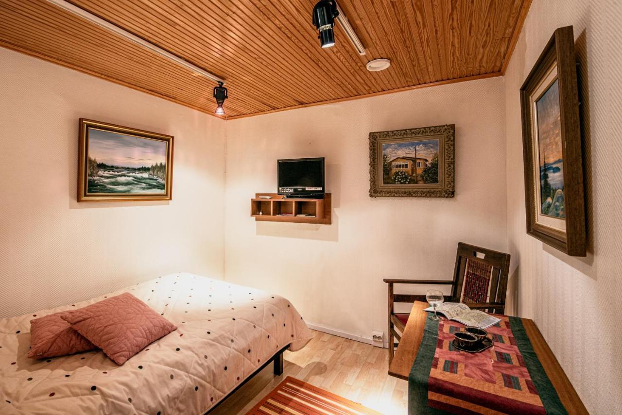 Villa Juhlamenot Oy Soderkulla  Exterior foto